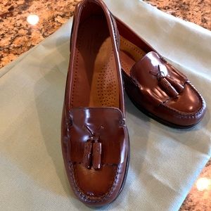 Bass Weejuns size 10 M